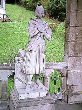 Sainte Jeanne d'Arc, Basilique du Bois Chenu.jpg